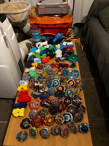 Enorme lot beyblades - enorme,