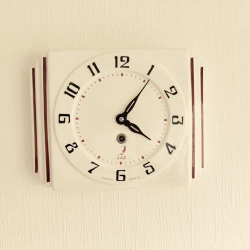 Pendule jours jaz - 8,