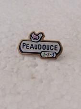 Pin's Pins Pin Société Couche Culotte Bébé "PEAUDOUCE" 