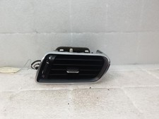 Aerateur tableau de bord avant