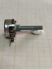 Potentiomètre Pot Potentiometer 10 K ohm A  Lin  axe 4     P.N57