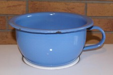 Ancien pot de chambre