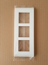 LEGRAND 75023 - 1 Plaque VERTICALE 3 postes - Blanc - ancien MOSAIC 45