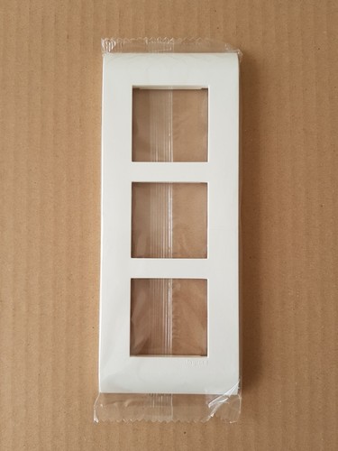 Legrand 75023 1 plaque - -,