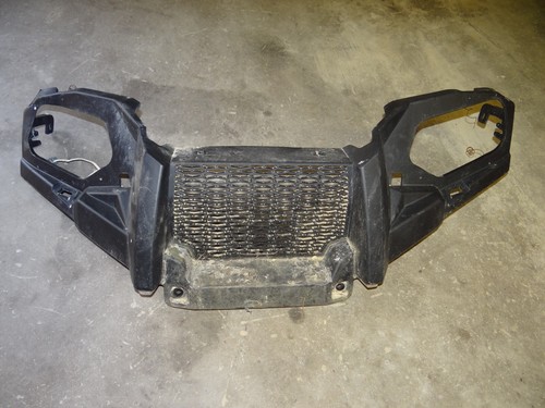 Face avant quad polaris - avant,