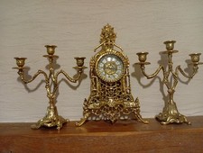 Pendule  Avec Chandelier