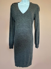 Robe pull barrettes perlées