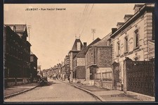 CPA Jeumont, Rue Hector Despret, vue de la rue 1930 