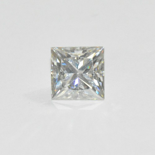 Diamant blanc traité taille