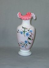 TRES JOLI VASE XIXe EN OPALINE DOUBLE DE ROSE ET COL ÉPANOUI TRAVAILLÉ A CHAUD