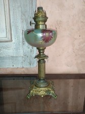Lampe à pétrole XIX ème en bronze Kosmos Verre chartreuse émaillé