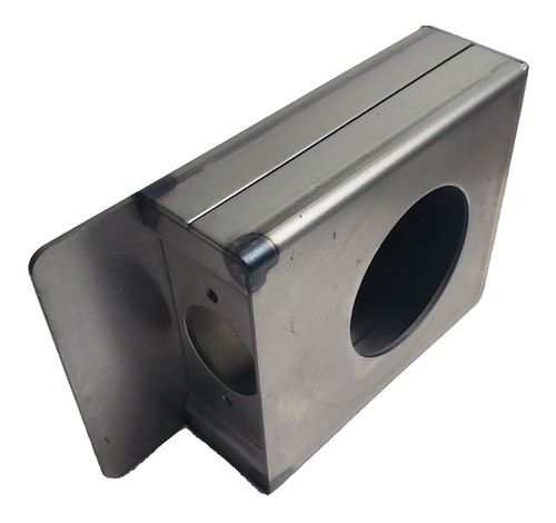 Single hole weldable - hole,