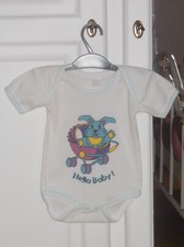 Bodies manches courtes motif lapin blanc taille 6 mois