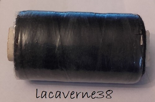 Bobine fil coudre - a,