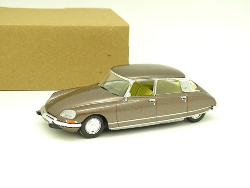 Universal hobbies - 1/43,
