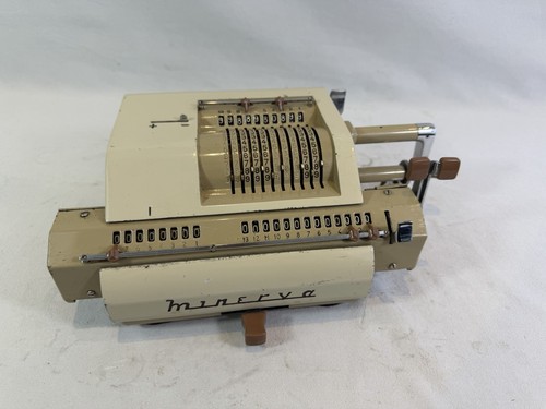 Ancienne machine calculer - machine,