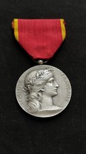 Médaille REPUBLIQUE FRANÇAISE-Classe ARGENT-de la Société Industrielle de l'Est 
