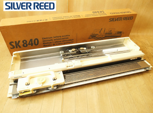 Silver reed sk840 studio - silver,