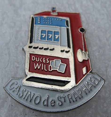 Pin ville casino - pin's,