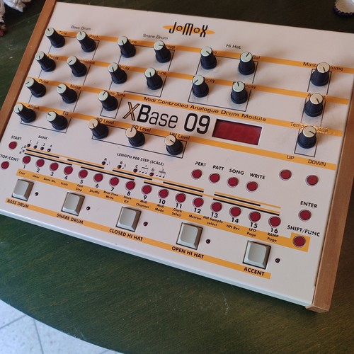 Jomox xbase09 analog rhythm - xbase09,