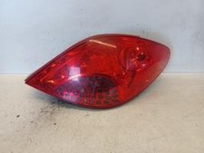 Feu arriere principal droit