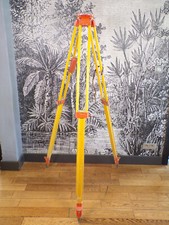 ANCIEN GRAND TRéPIED WILD GST20-Géomètre-pied arpenteur-Montage lampe ou autre