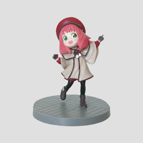 Figurine anya forger - en, tenue