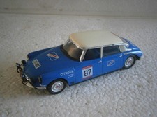 VOITURE CITROEN DS 21 "