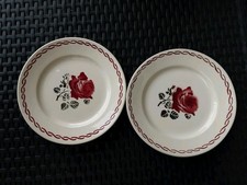 2 assiettes plates en
