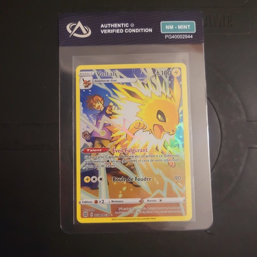 Carte pokémon voltali - pokémon,