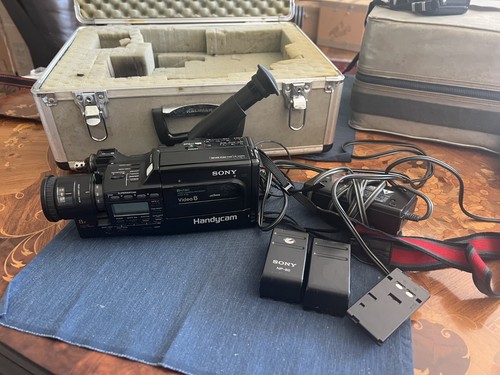 Sony handycam ccd f301 - ccd-f301, bundle