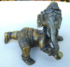 Bronze Asiatique Ganesh Éléphant Jeune