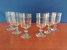 6 ANCIENS VERRES A VIN