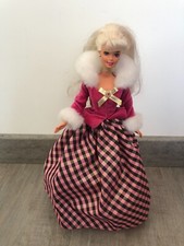 BARBIE Winter Rhapsody Blonde  - AVON COLLECTION 1996