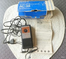 ANCIEN ADAPTATEUR D'ALIMENTATION SECTEUR SONY AC-38