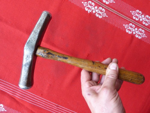 Marteau outil ancien - marteau,