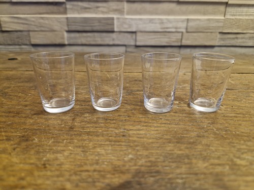 Lot petits verres à - verres,