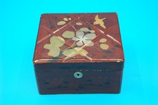 Ancienne Grande Boîte à Bijoux Coffret Laqué Chine Japon Décor Floral et Oiseaux