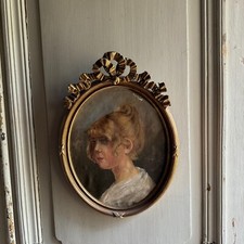 Huile sur carton portrait de jeune fille à la chevelure blonde début XXe L7532