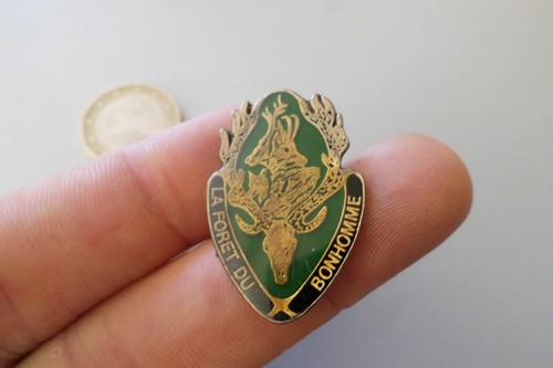 Insigne pin broche badge - pin,