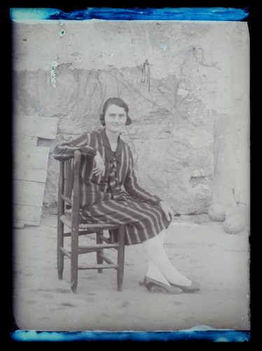 Femme belle robe c1930 - femme,