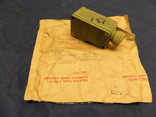 Neuf surplus vintage warbird - surplus,