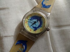 Montre DAUPHIN marque DOMI, ronde, bracelet plastique, FONCTIONNE