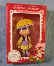 Poupée  Charlotte aux fraises odorante, Amandine ,repro. modèle 1980*2019