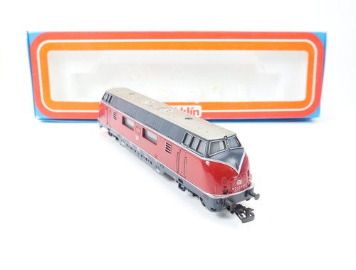 Locomotive diesel märklin - locomotive,