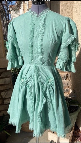 Vintage green sissy ruffled - green,