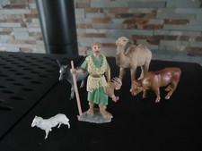 figurines pour créche : 1 berger et 4 animaux