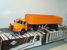 SAVIEM SM 24 benne chantier