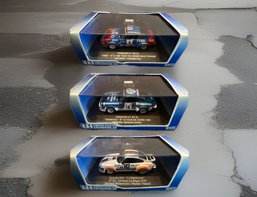 Universal hobbies lot 3 - lot,