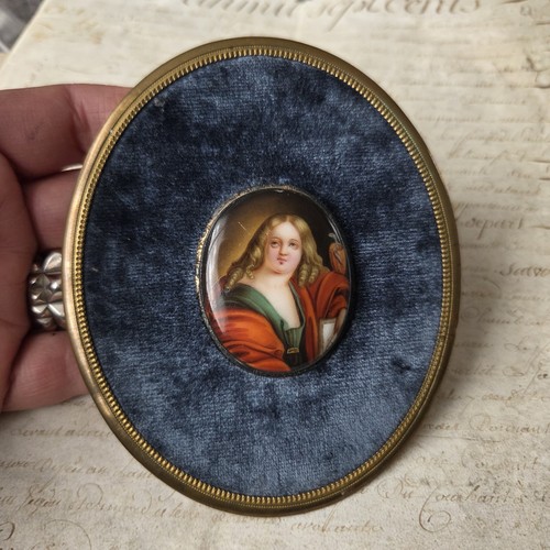 Médaillon porcelaine - en,